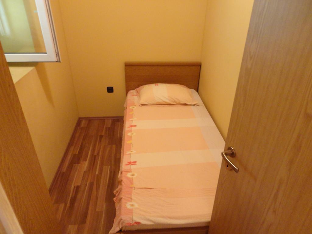 Apartment Ivana Биоград на Мору Екстериор снимка